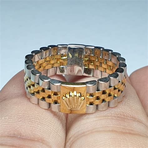 Big Rolex Link Ring 